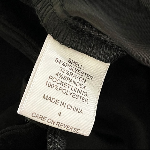 ✨NEW!✨ NEW YORK & COMPANY Women’s Buckle Front Pant - Size 4 - Picture 5 of 8